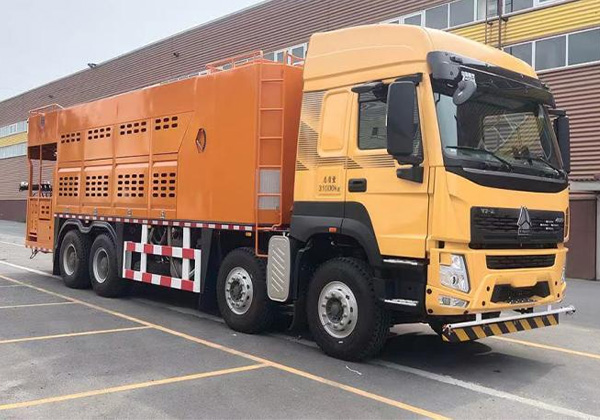 稀浆封层车