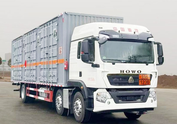 易燃液体厢式运输车