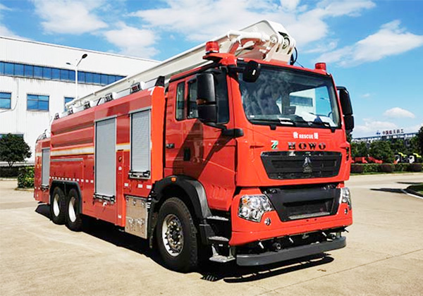 举高喷射消防车