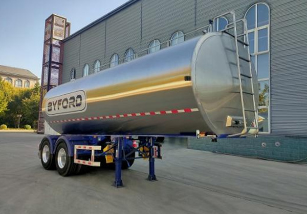 液态食品运输半挂车