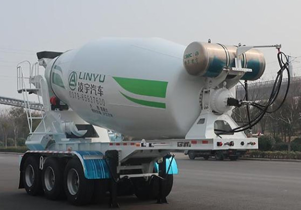 混凝土搅拌运输半挂车