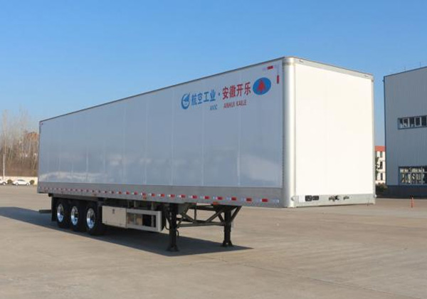厢式运输半挂车
