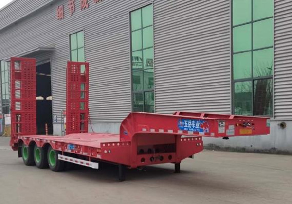 低平板半挂车
